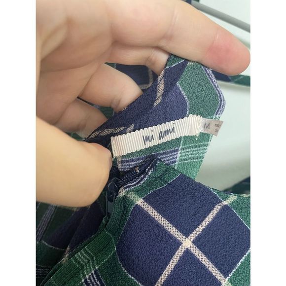 Francesca’s Size M Romper Green and Blue Plaid Long Sleeve with Waist Tie Belt - Picture 6 of 6